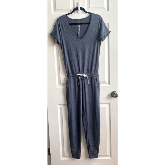 VUORI Azure Heather Drawstring Jogger All Day Jumpsuit - Picture 9 of 12